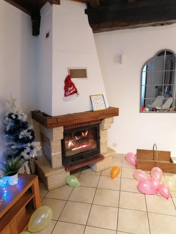 Maison De Village Saint-Barthelemy-de-Vals Экстерьер фото